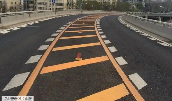 蘇州熱熔減速帶道路劃線有哪些優勢? 蘇州熱熔減速帶道路劃線有哪些優勢?